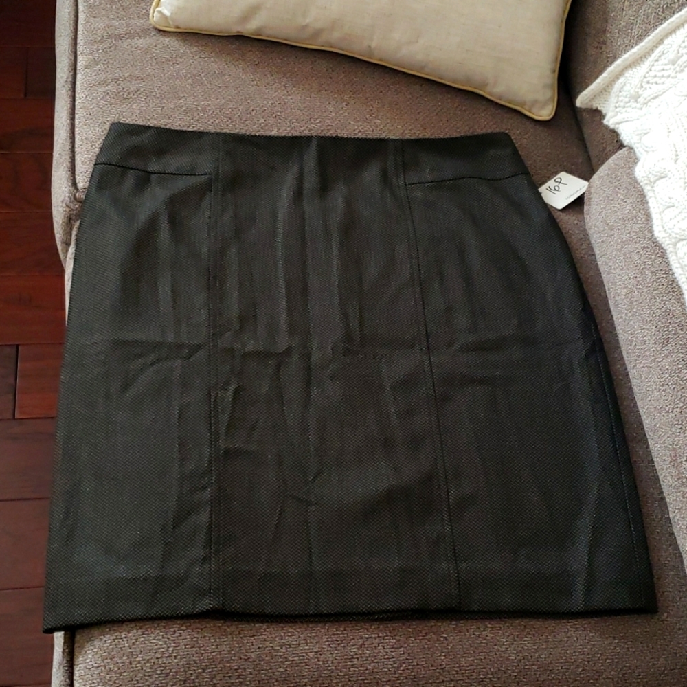 Halogen black pencil skirt gold cross hatch print